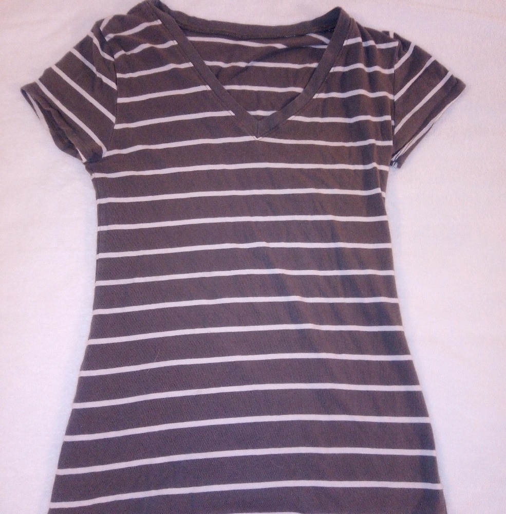 Shirt - Picture 2 of 2